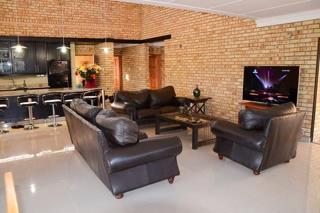 4 Bedroom Property for Sale in Vaaloewer Gauteng