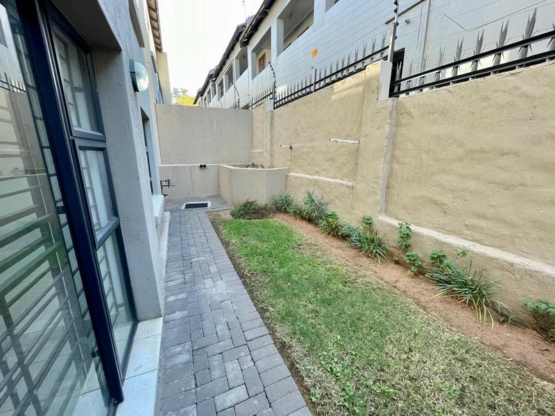 2 Bedroom Property for Sale in Ferndale Gauteng