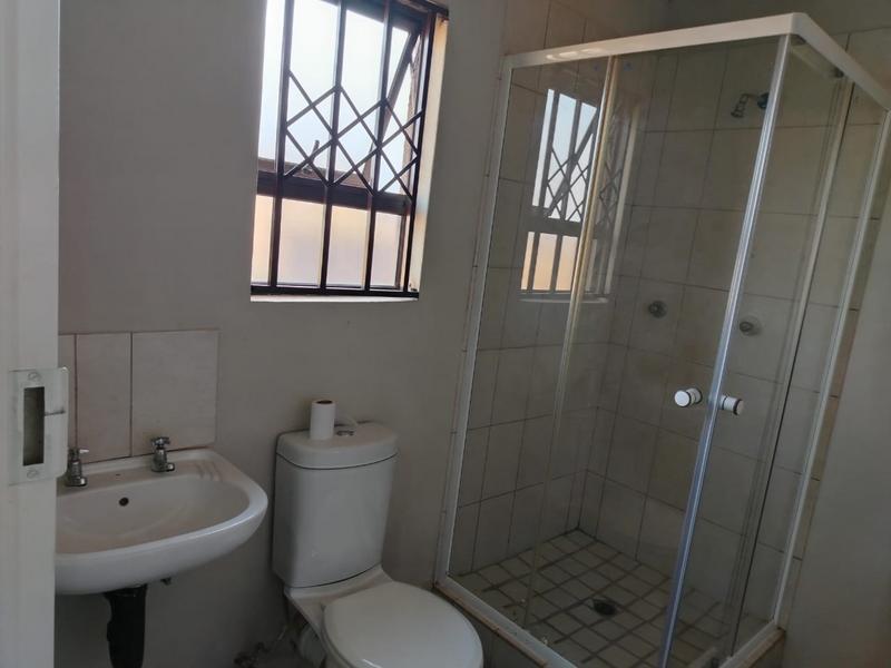 3 Bedroom Property for Sale in Windmill Park Gauteng