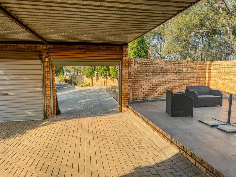 3 Bedroom Property for Sale in Wilgeheuwel Gauteng