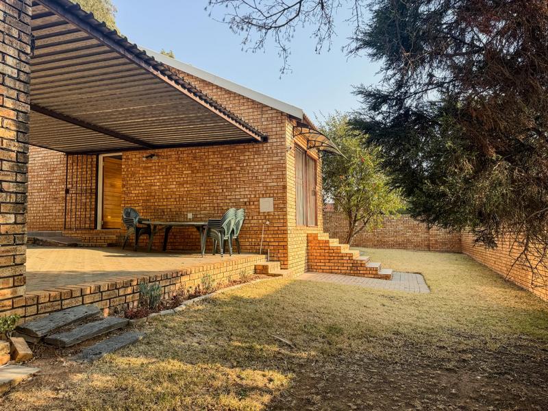 3 Bedroom Property for Sale in Wilgeheuwel Gauteng