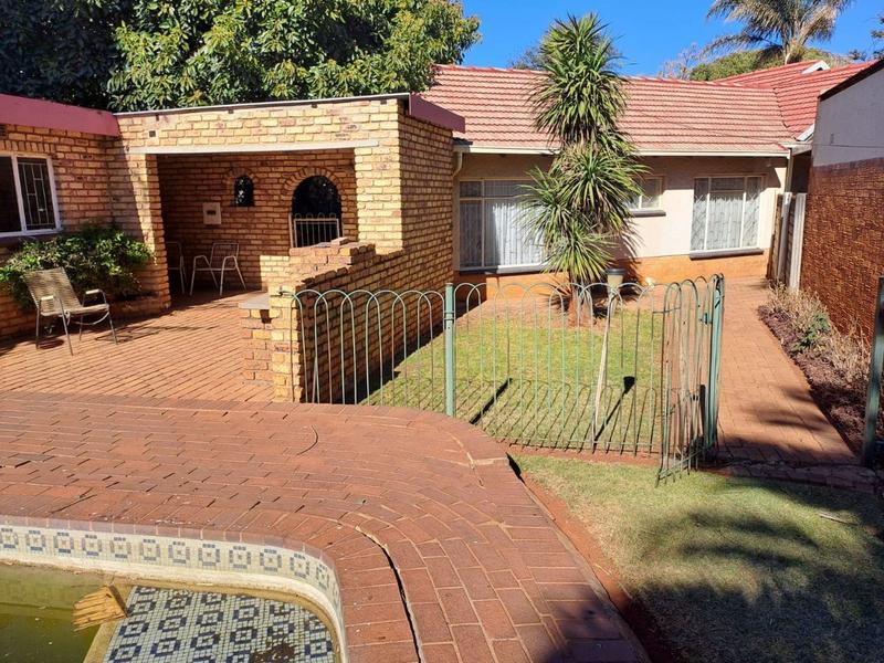 5 Bedroom Property for Sale in Witfield Gauteng