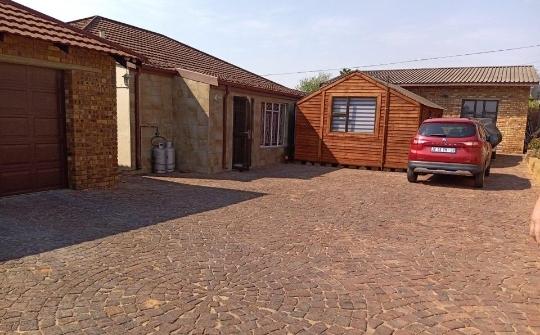 3 Bedroom Property for Sale in Brakpan Gauteng