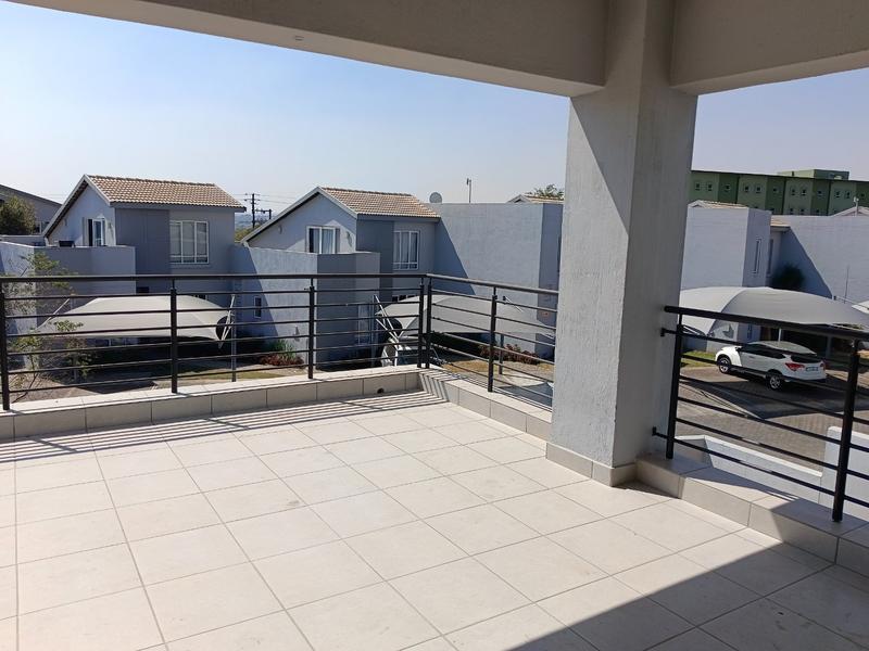 2 Bedroom Property for Sale in Broadacres Gauteng