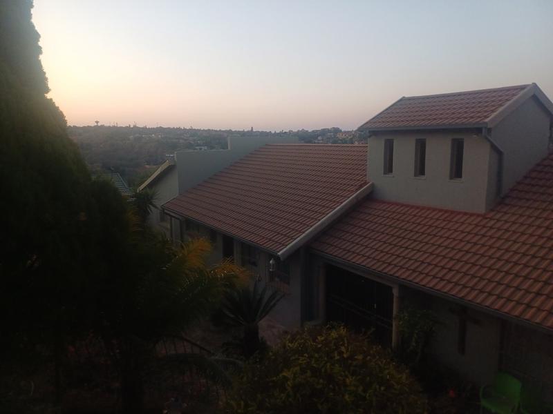 5 Bedroom Property for Sale in Kenmare Gauteng