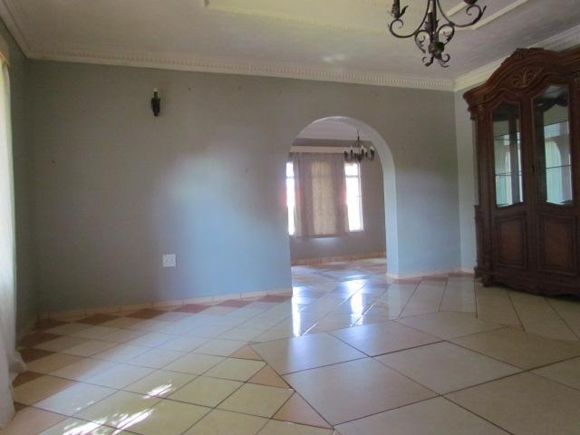 To Let 4 Bedroom Property for Rent in Valhalla Gauteng