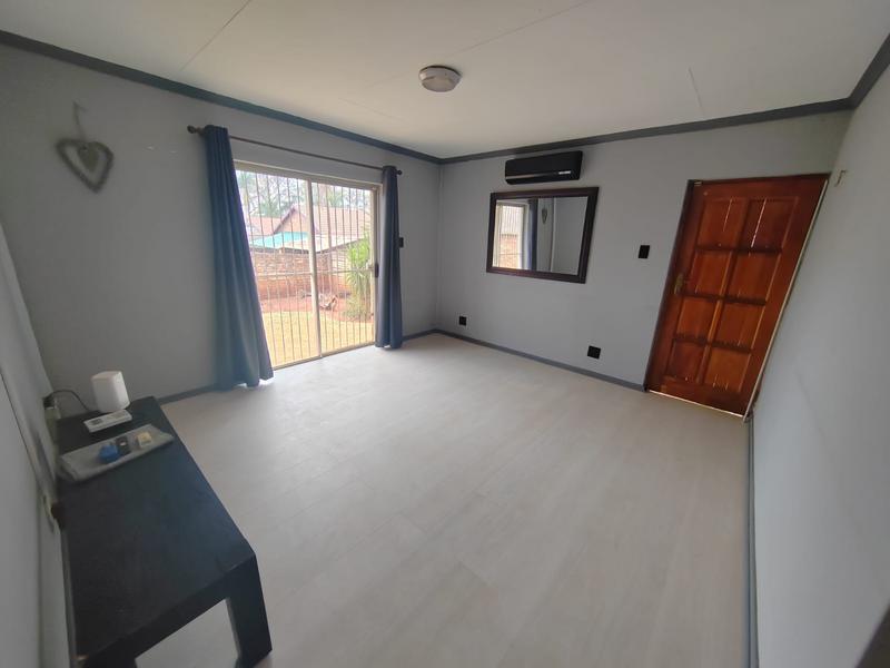 2 Bedroom Property for Sale in Dorandia Gauteng