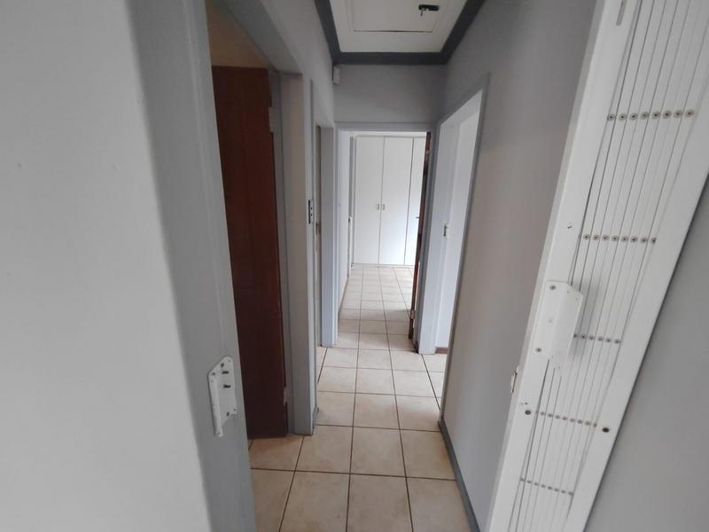 2 Bedroom Property for Sale in Dorandia Gauteng