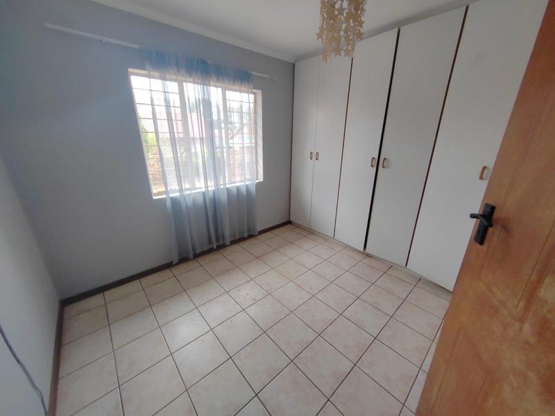 2 Bedroom Property for Sale in Dorandia Gauteng