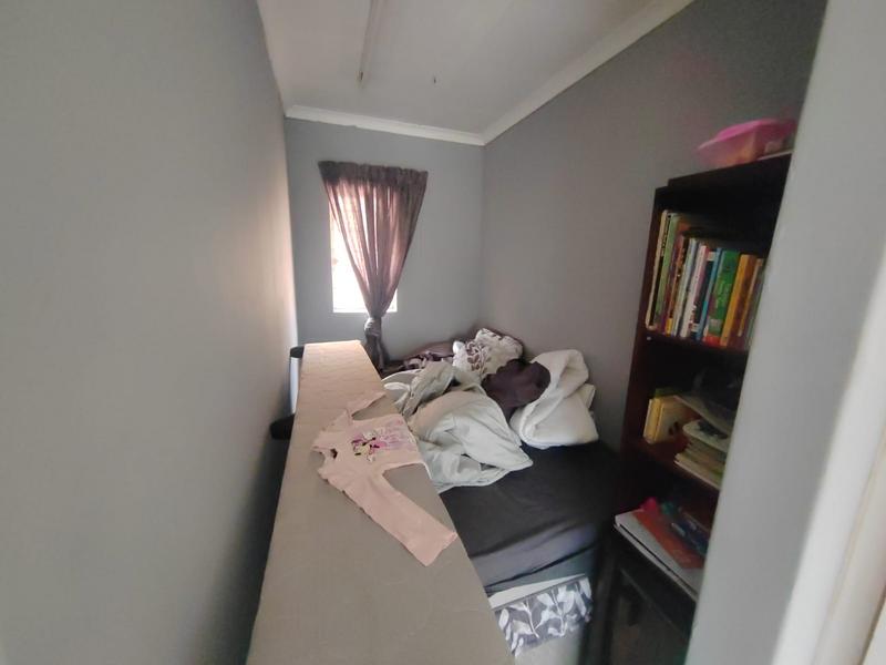 2 Bedroom Property for Sale in Dorandia Gauteng