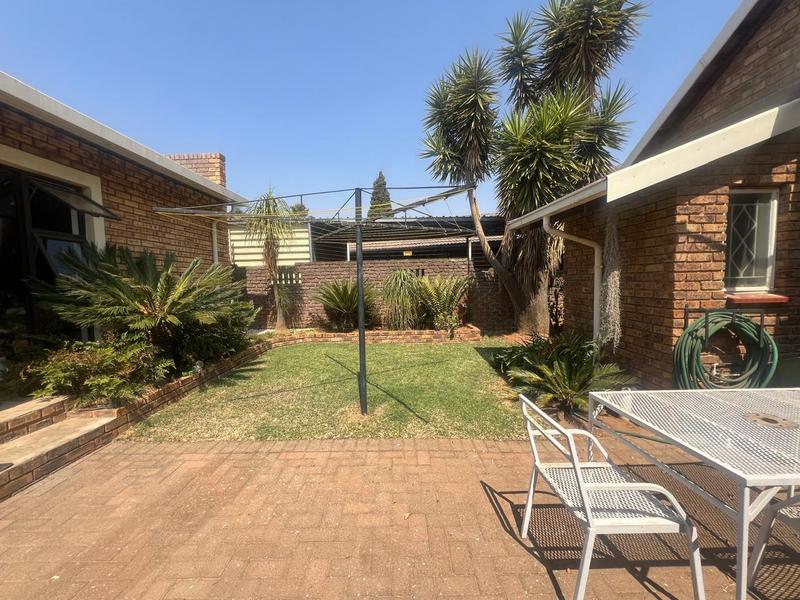 3 Bedroom Property for Sale in Greenhills Gauteng