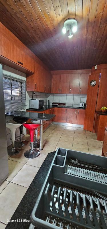 2 Bedroom Property for Sale in Danville Gauteng