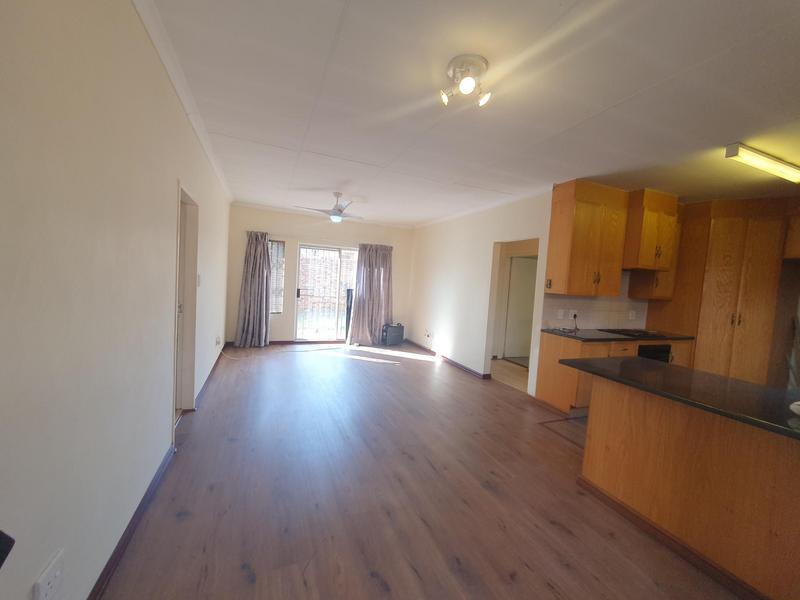 2 Bedroom Property for Sale in Rooihuiskraal Gauteng