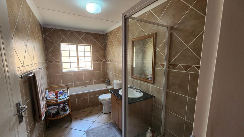 3 Bedroom Property for Sale in Sinoville Gauteng