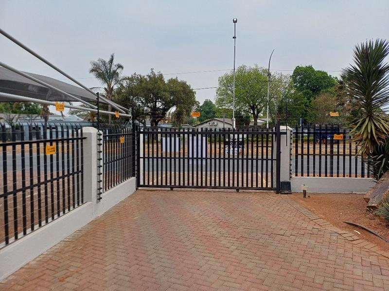 To Let commercial Property for Rent in Doringkloof Gauteng