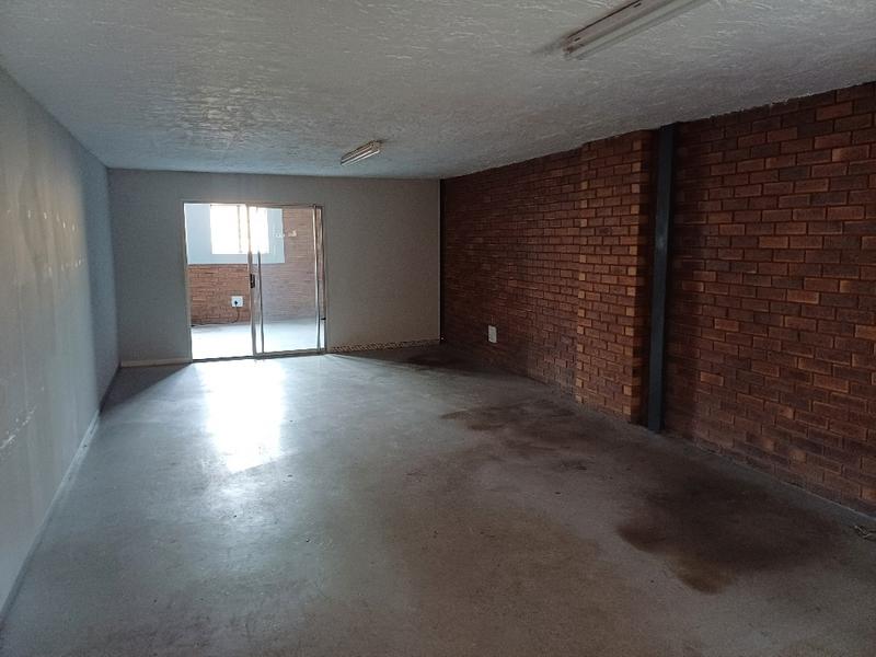 Commercial Property for Sale in Hennops Park Industrial Gauteng