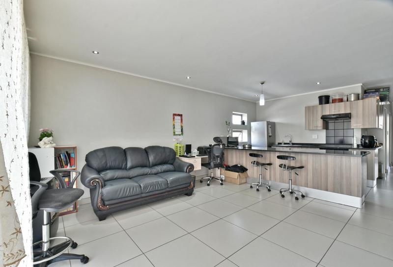 1 Bedroom Property for Sale in Edenburg Gauteng