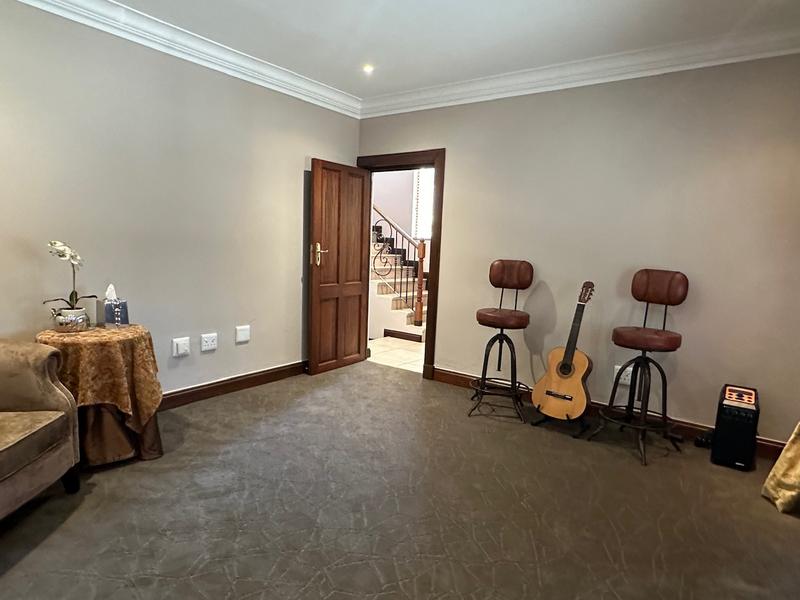 5 Bedroom Property for Sale in Midstream Estate Gauteng