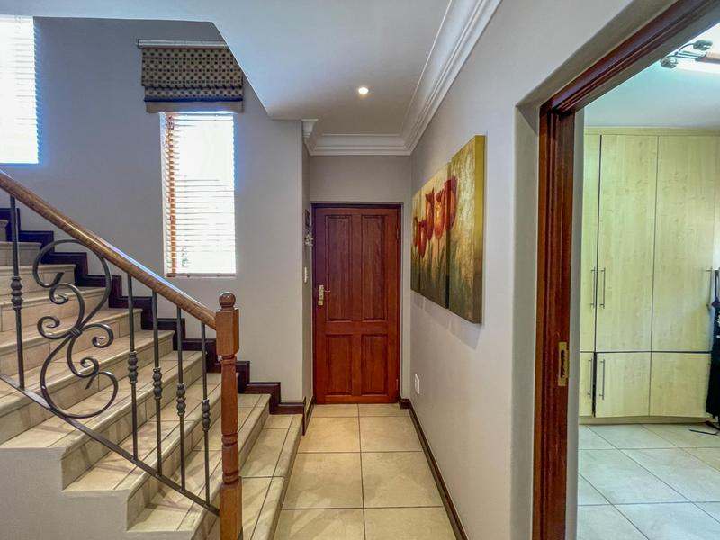 5 Bedroom Property for Sale in Midstream Estate Gauteng