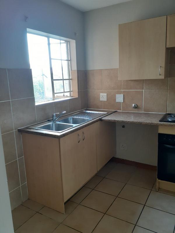 2 Bedroom Property for Sale in Annlin-wes Gauteng