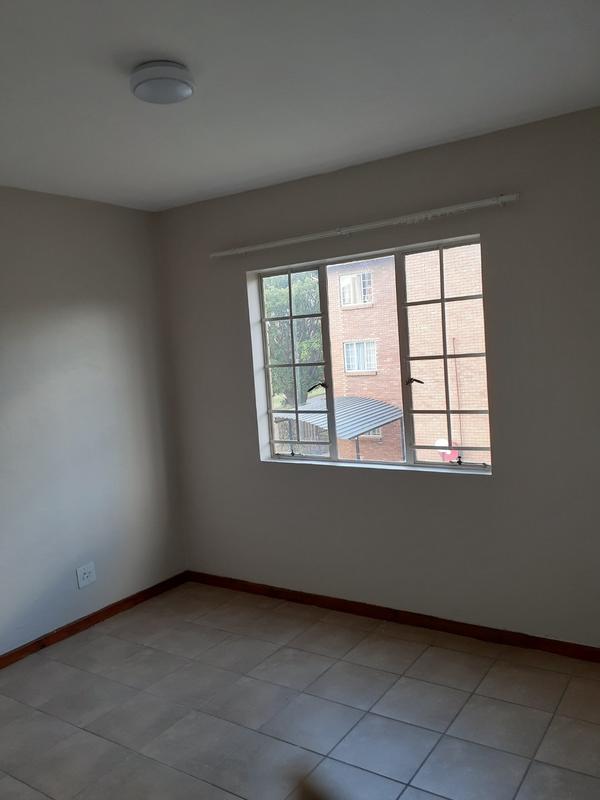 2 Bedroom Property for Sale in Annlin-wes Gauteng