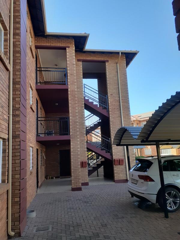 2 Bedroom Property for Sale in Annlin-wes Gauteng