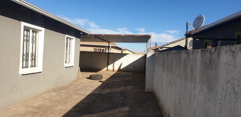 3 Bedroom Property for Sale in Protea Glen Gauteng