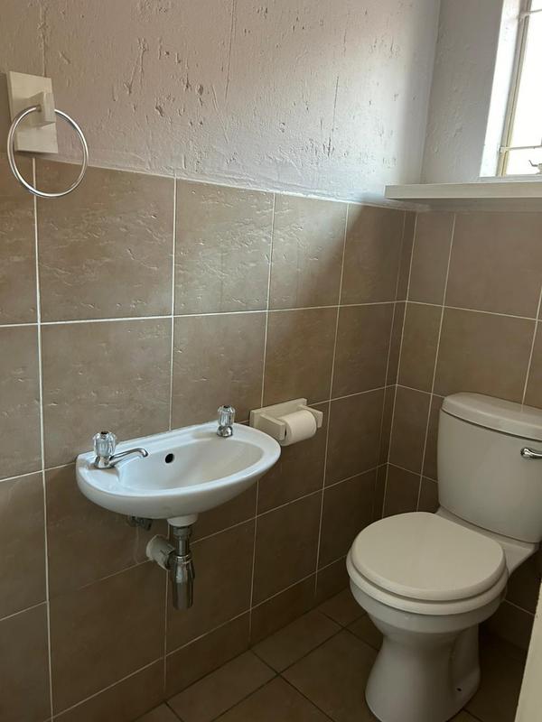 To Let 2 Bedroom Property for Rent in Groeneweide Gauteng