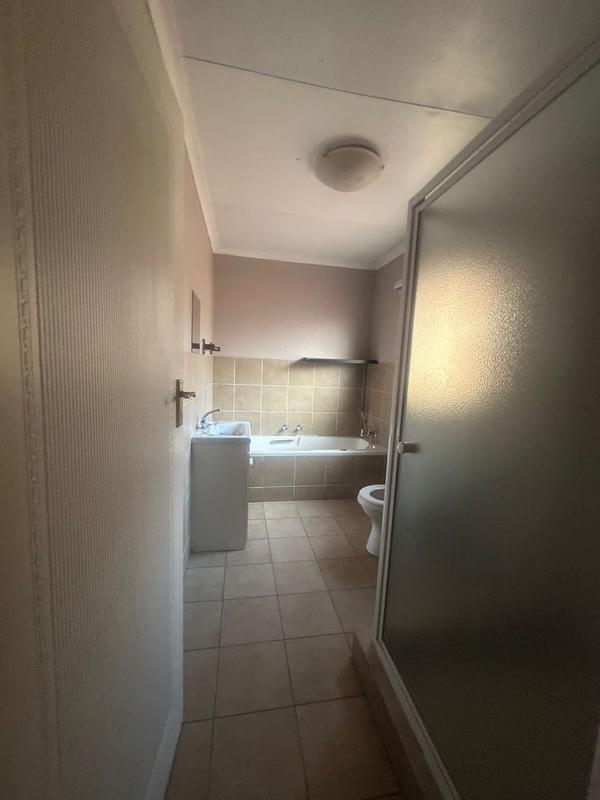 To Let 2 Bedroom Property for Rent in Groeneweide Gauteng