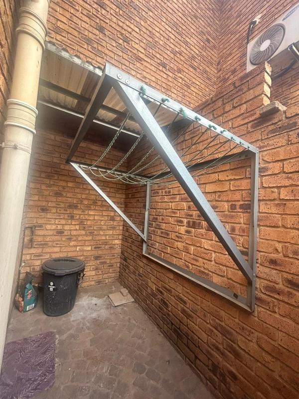 To Let 2 Bedroom Property for Rent in Groeneweide Gauteng