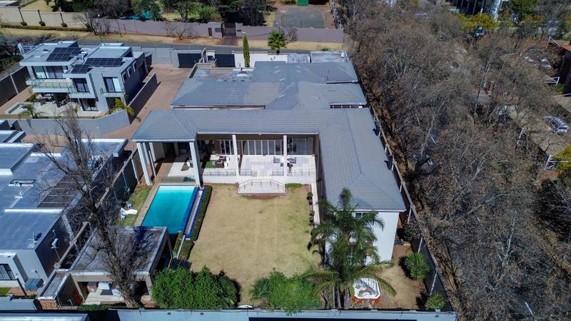 To Let 7 Bedroom Property for Rent in Houghton Estate Gauteng