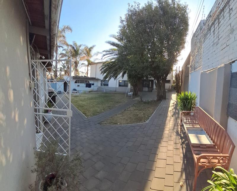 2 Bedroom Property for Sale in Mayfair West Gauteng