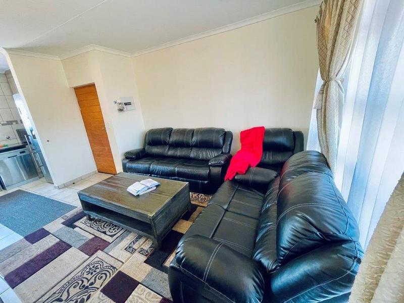 2 Bedroom Property for Sale in South Crest Gauteng