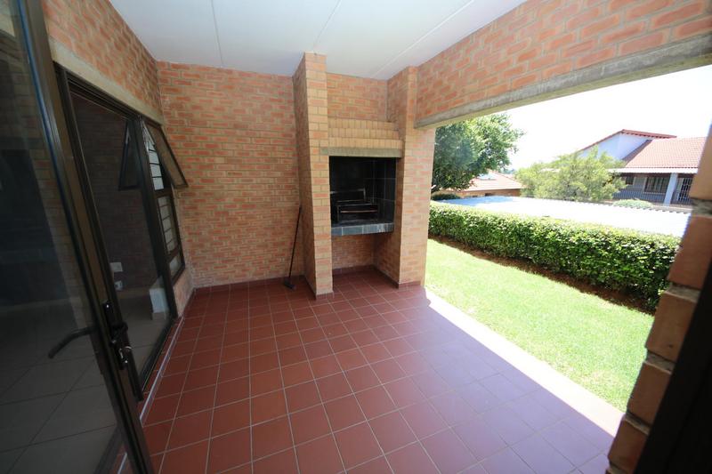 2 Bedroom Property for Sale in Sonneglans Gauteng