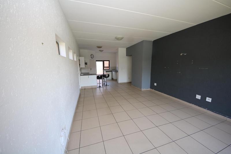 2 Bedroom Property for Sale in Sonneglans Gauteng