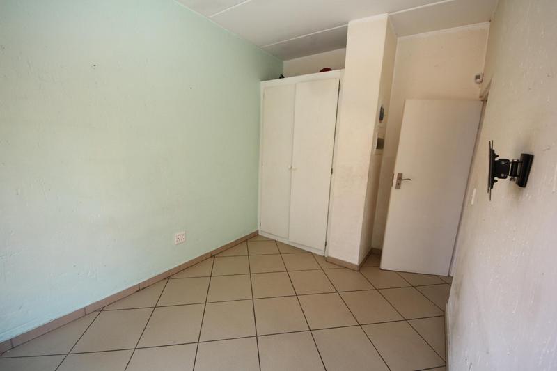 2 Bedroom Property for Sale in Sonneglans Gauteng