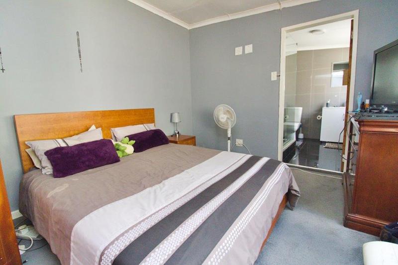 2 Bedroom Property for Sale in Observatory Gauteng