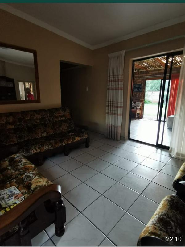 4 Bedroom Property for Sale in Three Rivers Gauteng