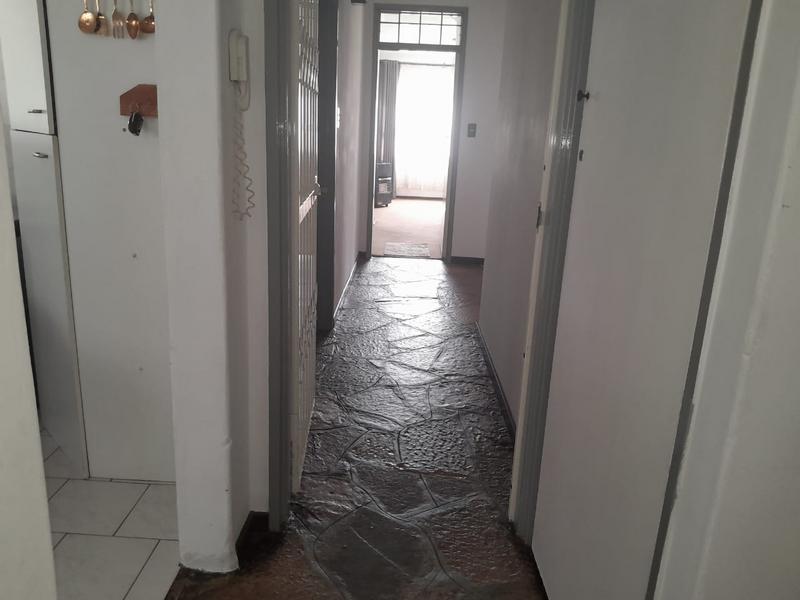 3 Bedroom Property for Sale in Glenanda Gauteng