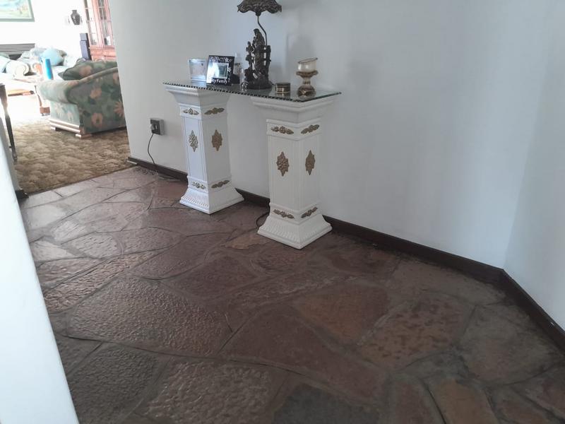 3 Bedroom Property for Sale in Glenanda Gauteng