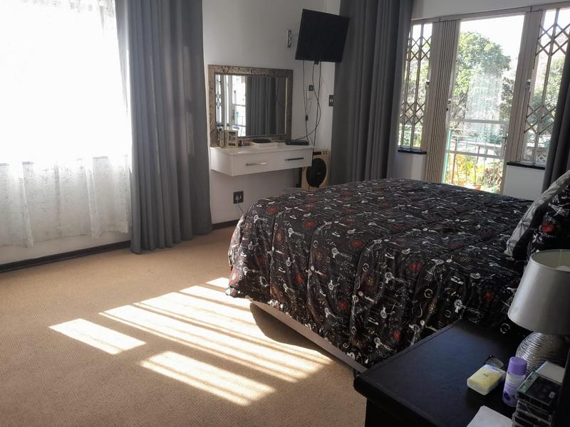 3 Bedroom Property for Sale in Glenanda Gauteng