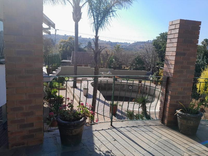 3 Bedroom Property for Sale in Glenanda Gauteng