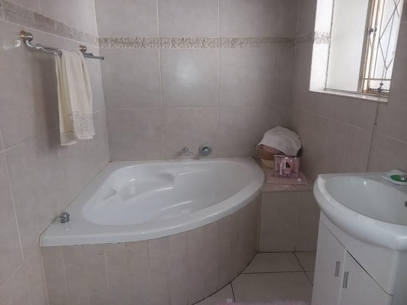 2 Bedroom Property for Sale in Arcon Park Gauteng