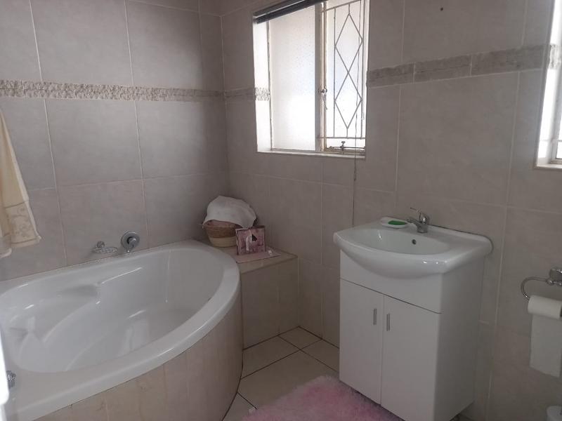 2 Bedroom Property for Sale in Arcon Park Gauteng