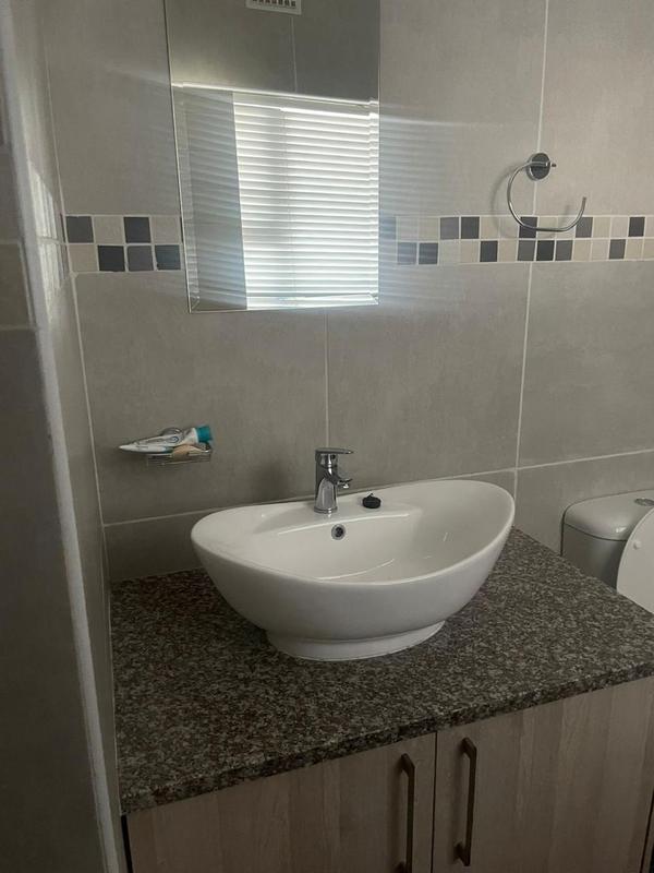 2 Bedroom Property for Sale in Victory Park Gauteng