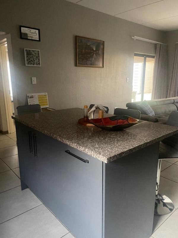 2 Bedroom Property for Sale in Victory Park Gauteng