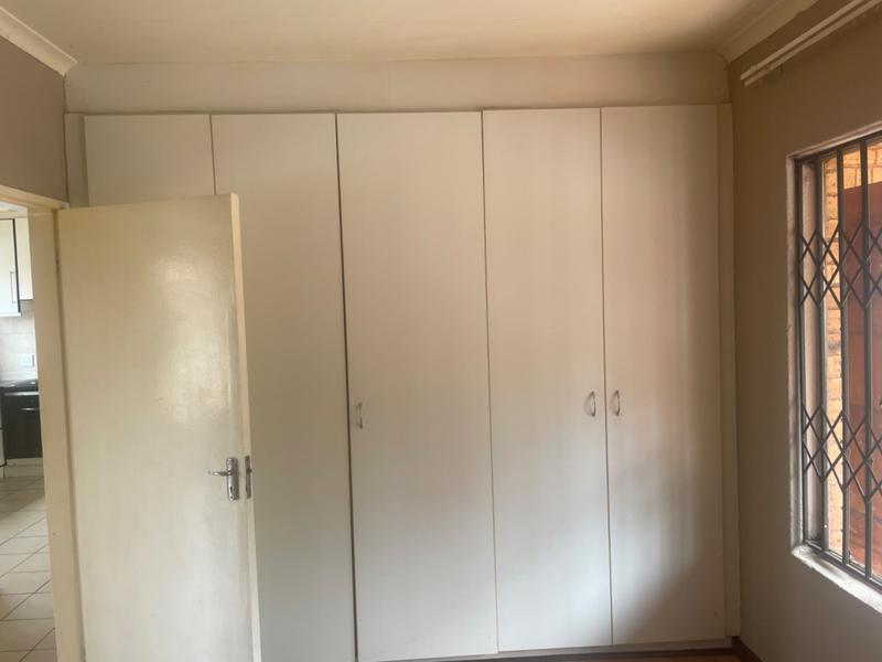 2 Bedroom Property for Sale in Meredale Gauteng