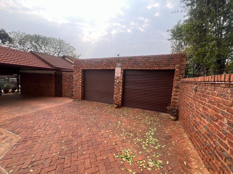 4 Bedroom Property for Sale in Theresa Park Gauteng