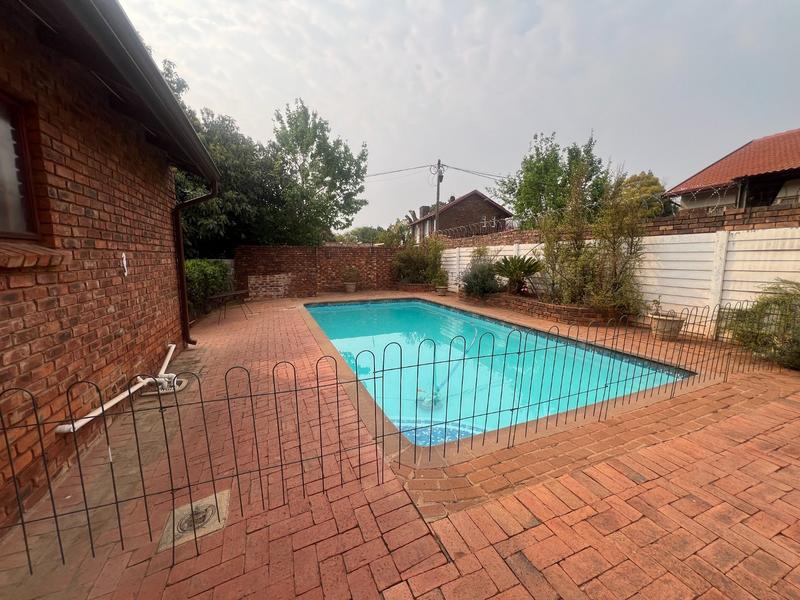 4 Bedroom Property for Sale in Theresa Park Gauteng