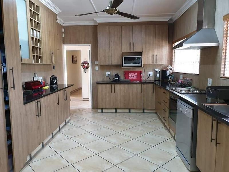 5 Bedroom Property for Sale in Vanderbijlpark SW 5 Gauteng